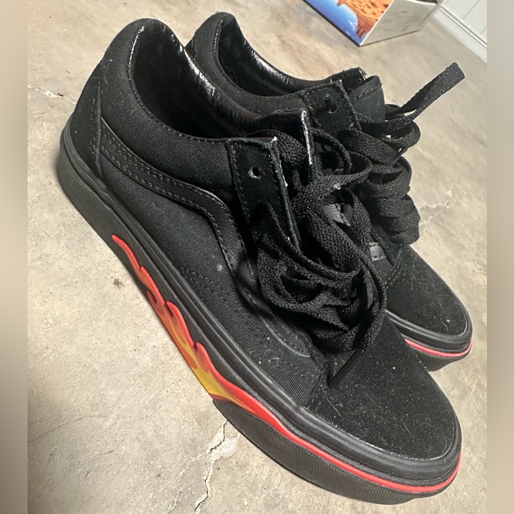 Black flame vans
